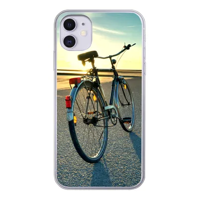 Produktbild von MuchoWow® Handyhülle Schutzhülle Hülle für iPhone 11 Nordsee - Fahrrad - Sonnenuntergang Silikon Softcase Handy Hülle - Handytasche