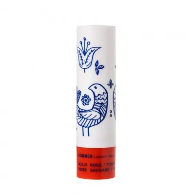 Produktbild von Korres Lips Wild Rose Lip Balm Tinted Red, Lippenbalsam, Rot, Frauen, trockene Haut, Sheabutter, Feuchtigkeitsspendend, Nährend