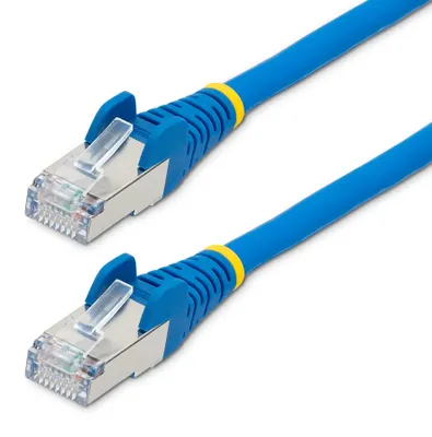 Productafbeelding van StarTech.com 1,5 meter CAT6a Ethernetkabel - Blauw - Vlamvertragend, halogeenarm (LSZH) - 10GbE, 500MHz, 100W PoE++, Snagless RJ-45 met kabelbescherming, S/FTP netwerkkabel - Patchkabel - RJ-45 (M) naar RJ-45 (M) - 1,5 meter - S/FTP - CAT 6a - IEEE 802.3bt - halogeenarm, g