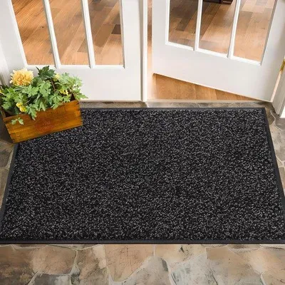 Zdjęcie produktu dla Mata Unyqoos® – chłonna, nadająca się do prania mata podłogowa, 61 x 91 cm, kolor antracytowy, wykonana z włókien polipropylenowych, z antypoślizgową podkładką z naturalnej gumy, do użytku wewnątrz i na zewnątrz