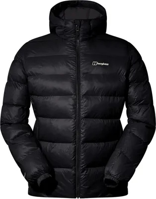 Schwarze; synthetisch isolierte Ewden Jacke von Berghaus; ideal für Herren; mit durchgehendem Reißverschluss und Kapuze.