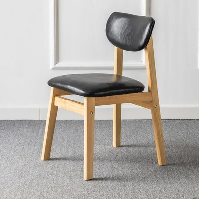 Image de Chaise de bureau confortable avec pieds en bois