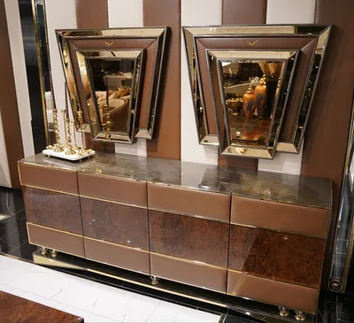 Produktbild von Casa Padrino Luxus Möbel Set Braun / Grau / Gold - 1 Luxus Sideboard mit 4 Türen & 2 Luxus Spiegel - Wohnzimmer Möbel - Luxus Möbel - Luxus Einrichtung - Wohnzimmer Einrichtung - Luxus Qualität