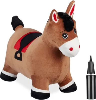 Image de Cheval de saut avec casquette