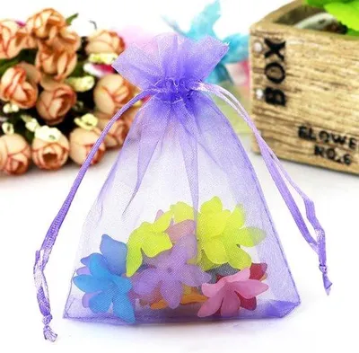 Obrázok produktu pre Organzové vrecká 9x12 cm, darčekové vrecká v svetlofarebnej fialovej farbe, ideálne na svadby a narodeniny