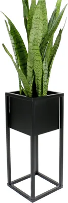 Produktbild von Blumentopfständer inkl. Übertopf aus Metall, Ständer mit Pflanzkasten für Zier- und Nutzpflanzen im Industrial-Design, für Indoor und geschützte Outdoor-Bereiche, Höhe 50 cm