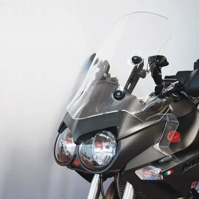 Immagine prodotto di Cupolino intercambiabile ISOTTA trasparente con omologazione ABE per MOTO GUZZI STELVIO