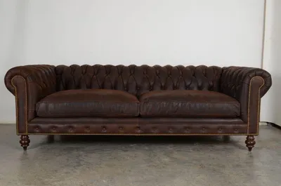 Immagine prodotto di Divano Chesterfield XXL grande da 240 cm, imbottito, 4 posti, in pelle vintage #274