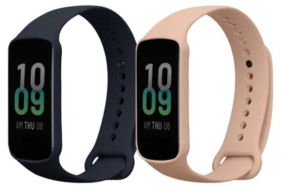 Produktbild von kwmobile 2x Uhrenarmband für Amazfit Band 7 Armband - Fitnesstracker Band Set aus TPU Silikon - Ersatzarmband Smartwatch - Dunkelblau Altrosa