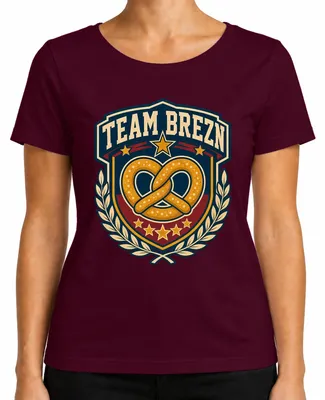 Imagen del producto de Camiseta del equipo Brezn Brezel Bayern, con escudo, diseño tradicional, para mujer, color burdeos, talla M. Incluye detalles como pantalones de cuero (lederhose) y falda tradicional (dirndl)
