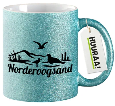 Produktbild von Huuraa Glitzertasse Norderoogsand Strandmotiv 330ml Blau Keramik Kaffeebecher Geschenkidee