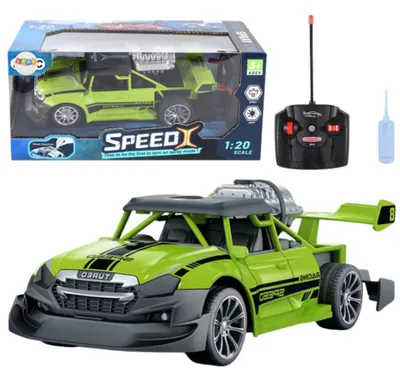 Obrázek produktu pro RC model auta v měřítku 1:20 se zeleným designem a funkcí kouřových efektů