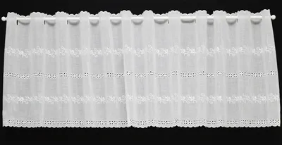Produktbild von Gardinen Kranzusch Scheibengardine Batist Stickerei 27x126 cm H/B Weiß Bistrogardine Vorhang Küche 1er Pack