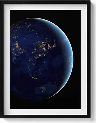 Produktbild von Der Globus im Weltraum– Wandbild mit Rahmen – Gerahmtes Bild  – Wanddekoration – 60x80 cm –  Schwarz Rahmen
