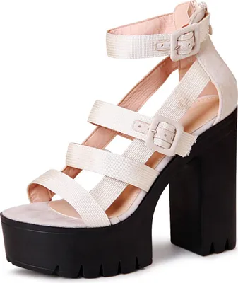 Produktbild von topschuhe24 2068 Damen XXL Plateau Sandaletten Sandalen, Farbe:Beige, Größe:39 EU