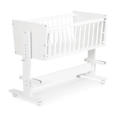 Produktbild von Klups ZOYA 5in1 Beistellbett & Wiege | Babybett auf Rollen | Kiefernholz Weiß | Multifunktional: Beistellbett, Wiege, Kinderbett, Sofa, Spielzeugtruhe