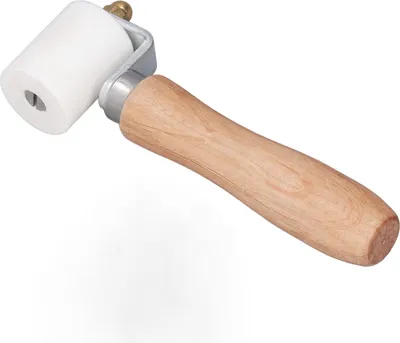 Imagen del producto de Rodillos de presión de alta resistencia a la temperatura, ergonómicos y de madera, para la fabricación de membranas impermeabilizantes de PVC, lonas y películas