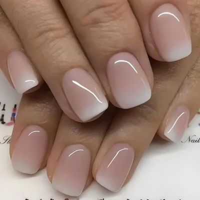 Obrázok produktu pre Umelé nechty, krátke, štvorcovité, odtieň nude ružová, s prechodom do bielej, vrátane lepidla na nechty, výdrž 1-2 týždne