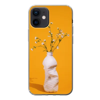 Produktbild von MuchoWow® Handyhülle Schutzhülle Hülle für iPhone 12 Flasche - Blumenstrauß - Gelb Silikon Softcase Handy Hülle - Schutzhülle