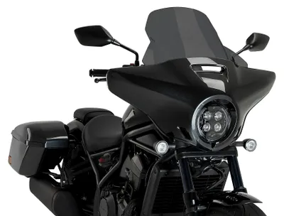 Imagen del producto de Visera Puig de alta calidad para touring, color humo oscuro, compatible con la Honda Rebel Touring