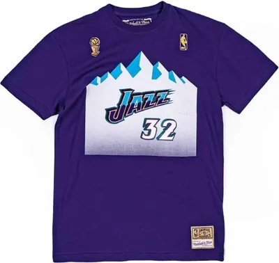 Immagine prodotto di T-shirt Mitchell & Ness BNN3CW19045-UJAPURP96KMA da Uomo