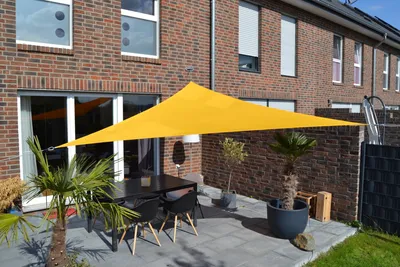 Produktbild von Dreiecksonnensegel 360 cm - Polyester - Farbe sonnengelb