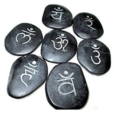 Produktbild von Basalt-Massage-Set mit 7 Chakra-Steinen für Reiki und Meditation