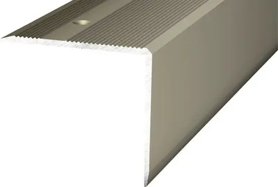 Produktbild von Prinz Treppenkantenprofil Alu Edelstahl matt gelocht 45 x 40 x 1000 mm