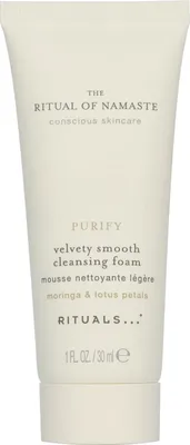Produktbild von Rituals Namaste Velvety Smooth Cleansing Foam 30ml