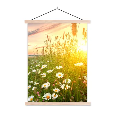 Produktbild von MuchoWow® Textilposter Blumen - Gänseblümchen - Natur - Sonne - Horizont 120x160 cm mit holzfarbenen Rahmen - Plakatkarton