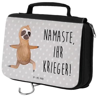 Produktbild von Mr. & Mrs. Panda Kulturbeutel Faultier Yoga - Grau Pastell - Geschenk, Kulturtasche, Krieger, beauty case, kulturtäschchen, kosmetiktäschchen, Kosmetiktasche, Namaste
