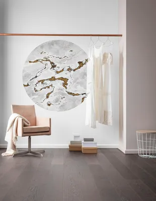 Produktbild von Komar Vlies Fototapete rund und selbstklebend "Marble Vibe" - Größe: 125 x 125 cm (Breite x Höhe) - 1 Stück