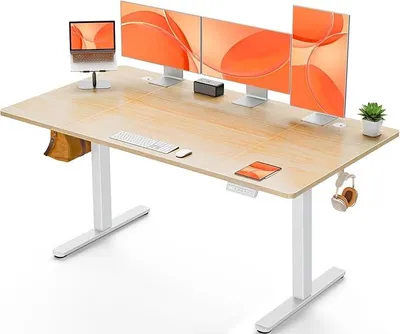 Obrázek produktu pro Elektricky výškově nastavitelný psací stůl, rozměry 140x70 cm. Stůl s možností nastavení výšky a s 4 paměťovými funkcemi. Herní stůl s čtyřdílnou pracovní deskou