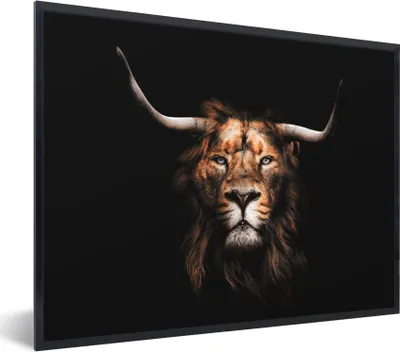 Produktbild von MuchoWow® Gerahmtes Poster Löwe - Schottischer Highlander - Schwarz 80x60 cm - Poster mit Schwarzem Bilderrahmen Wandposter Rahmen Foto Bilder - Schwarzem - Mit Gestell