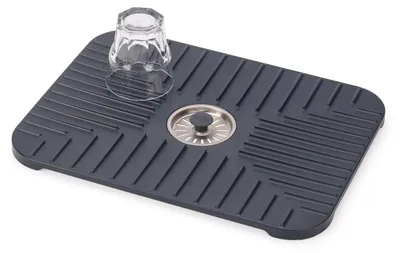 Produktbild von Joseph Joseph SinkShield Spülbecken-Schutzmatte mit Abflussstopfen, Schützt Spül