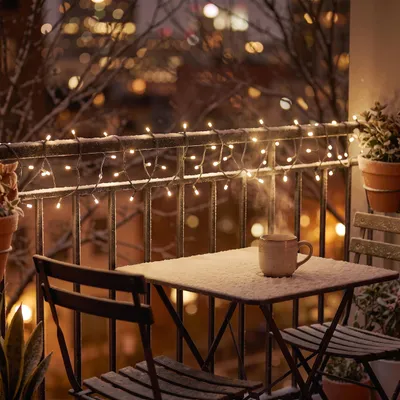 Produktbild von esotec Solar Lichterkette mit 60 warmweißen LEDs 6 Meter wetterfest 102168, KI-generiertes Bild
