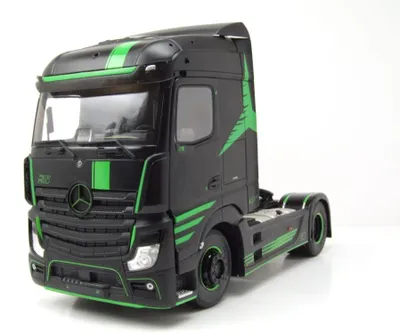 Image de Solido Modèle réduit de voiture échelle 1:24 Mercedes Benz Actros R5 Italian Coll. Noir 2021 S2400204