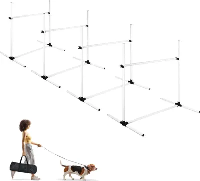 Image de NAIZY Set d'Agility pour chiens, Set de 4 barres de slalom et haies pour animaux domestiques, Set de dressage pour chiens en PVC avec sac de transport, hauteur réglable 104x70x101cm, blanc