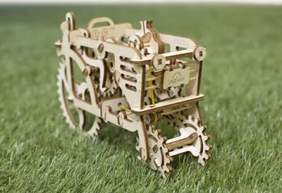 Produktbild von UGEARS 3D-Puzzle Traktor 97 Teile