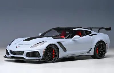 Produktbild von Autoart 71277 Chevrolet Corvette C7 ZR1 2019 grau metallic 1:18