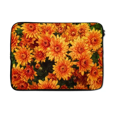 Produktbild von MuchoWow® Laptop Hülle 13 Zoll Blumen - Orange - Chrysantheme Laptoptasche - Laptophülle - Sleeve - Rundumschutz