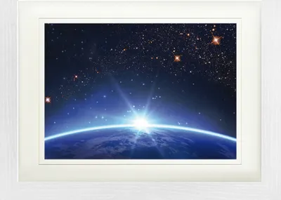 Produktbild von Der Weltraum Gerahmtes Bild Mit Edlem Passepartout | Wand-Bilder | Im Bilderrahmen - Sternenhimmelœber Dem Erdhorizont (30 x 40 cm)