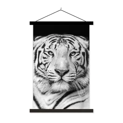 Produktbild von MuchoWow® Textilposter Tiger - Schwarz - Weiß - Porträt - Tiere 60x90 cm mit schwarzem Rahmen - Poster Wohnzimmer