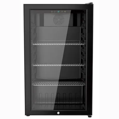 Produktbild von PKM GKS83B Getränkekühlschrank, Glastürkühlschrank, 89 Liter, mit Kompressor, Freistehend, C, Innenbeleuchtung, Schwarz