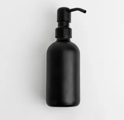 Immagine prodotto di Natural Goods Berlin KLEAN dispenser di sapone con etichette, dispenser di sapone di alta qualità e ricaricabile per cucina e bagno, nero opaco, testa della pompa in acciaio inox nero, 250 ml