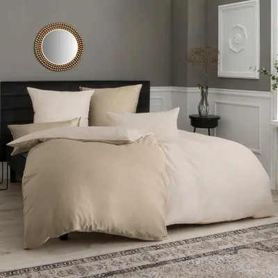 Productafbeelding van Bettenset, 4-delig, microvezel, beige, 135x200 cm. Krimpvrij, kreukvrij, met rits. Inclusief: 2 x 135x200 cm + 2 x 80x80 cm