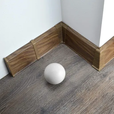 Produktbild von 2 Meter Sockelleiste 70mm PVC Sandelbaum Laminatleisten Fussleisten aus Kunststoff PVC Laminat Dekore Fußleisten