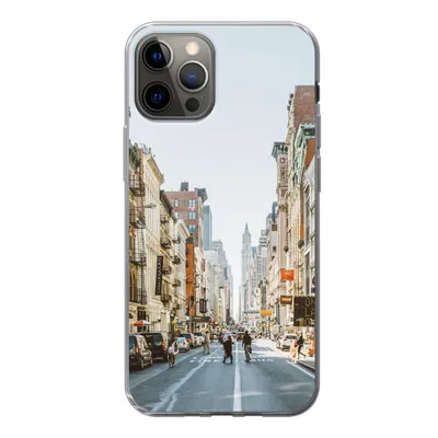 Produktbild von MuchoWow® Handyhülle Schutzhülle Hülle für iPhone 13 Pro Belebte Straße in New York Silikon Softcase Handy Hülle - Handy-Tasche