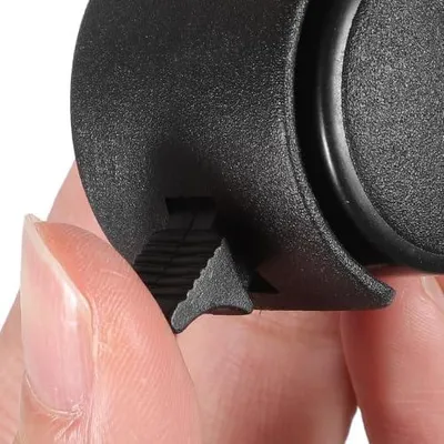 Produktbild von 4 Stück Selbstklebende Mini-Lenkrollen für Möbel, 360 Grad drehbar mit Bremse, leise Rollen zum Aufkleben für Schrank, Bett und Tisch, 2,2 Zoll