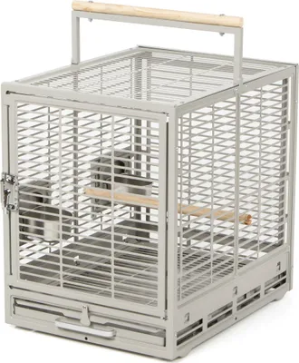 Produktbild von Montana Cages EVO Transportkäfig für Sittiche & Papageien, Platinum, aus Edelstahl, Baumwolle, Naturholz, 47x38x46 cm (BxTxH), 60 cm H (inkl. Griff). Zusammenlegbar, Tragegriff als Freisitz, 2 Außenfutternäpfe, Holzsitzstange. Gitterabstand 12mm, Drahtstärke 2mm.